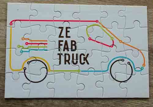 P1002001 Logo ZeFabTruck en puzzle